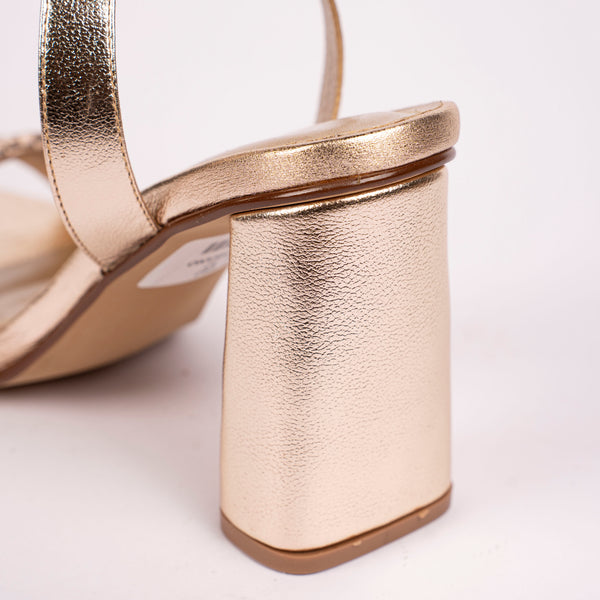 Tacones Cubano Dorado