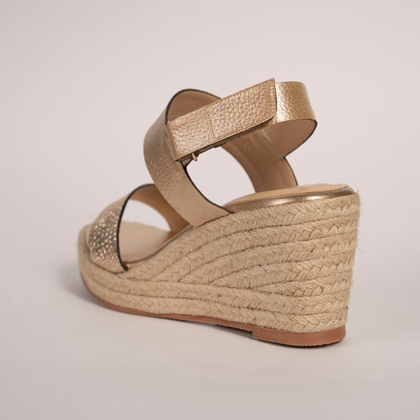 Plataforma Arlet Dorado