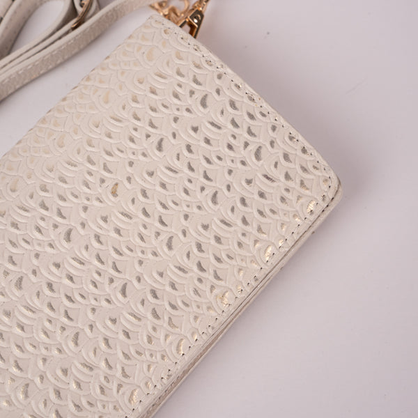 Bolso Sobre Cuero Talco Tornasol