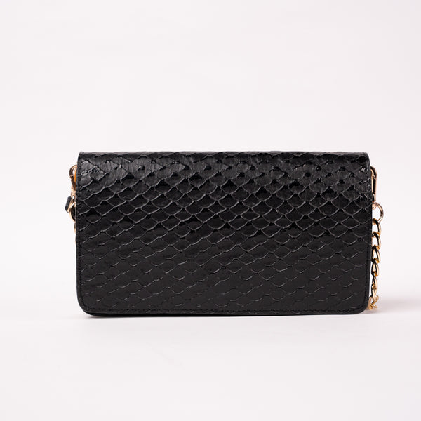 Bolso Sobre Cuero Negro