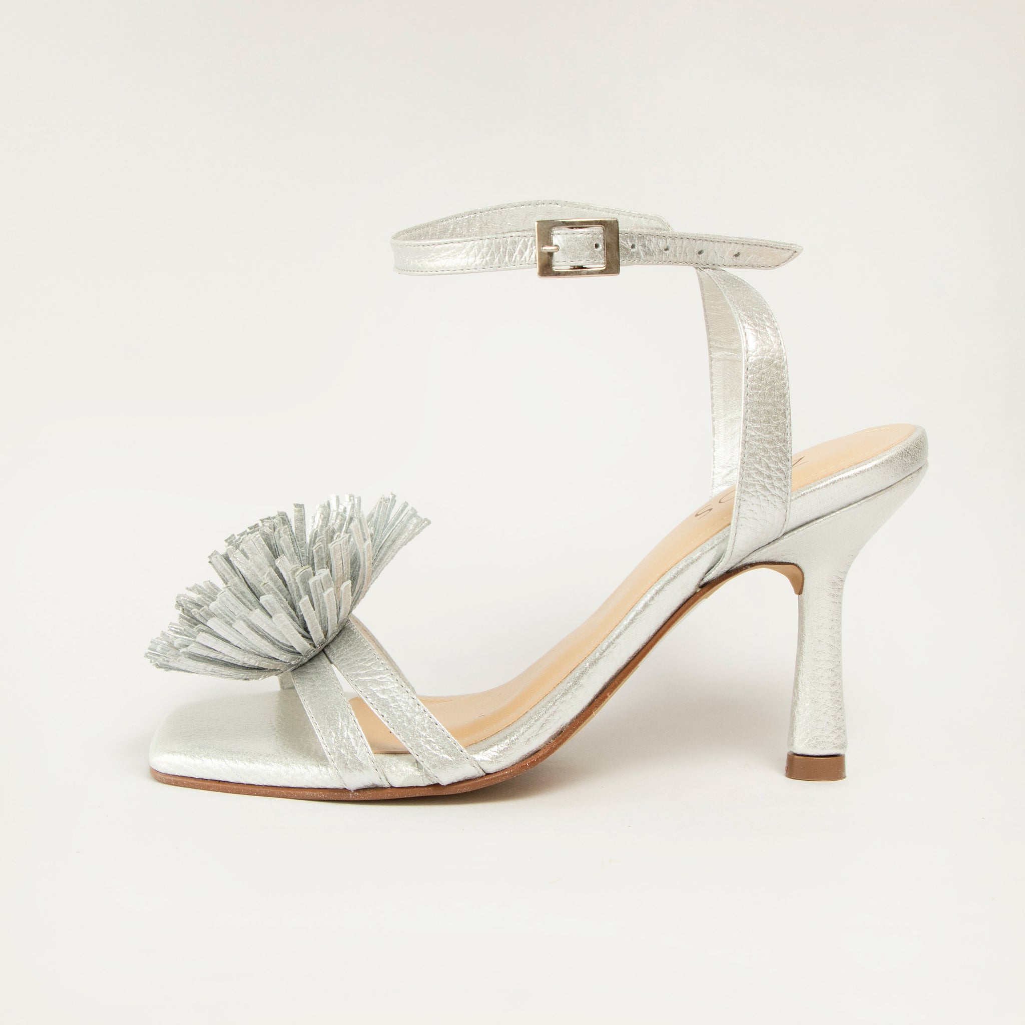 Tacones Yasmin Plata
