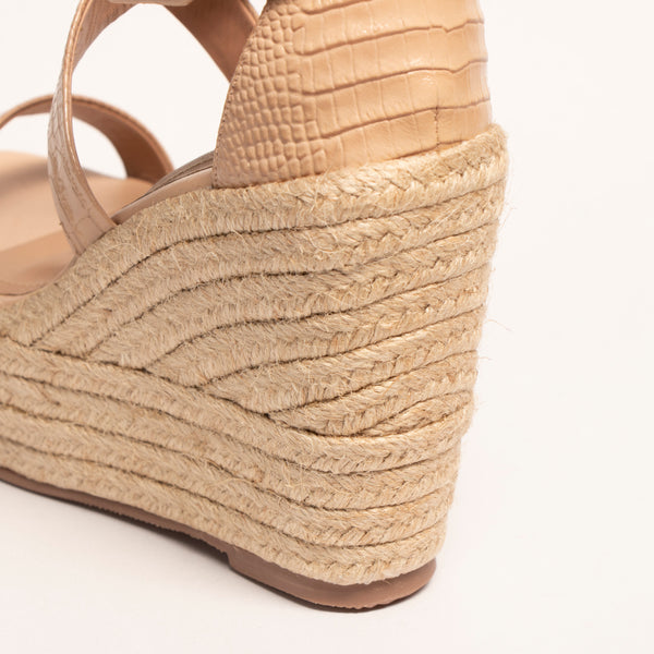 Plataforma Salma Charol Nude