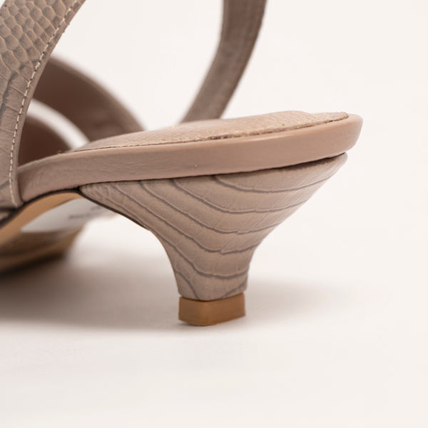 Tacones Stilettos Charol * Fosil Rino
